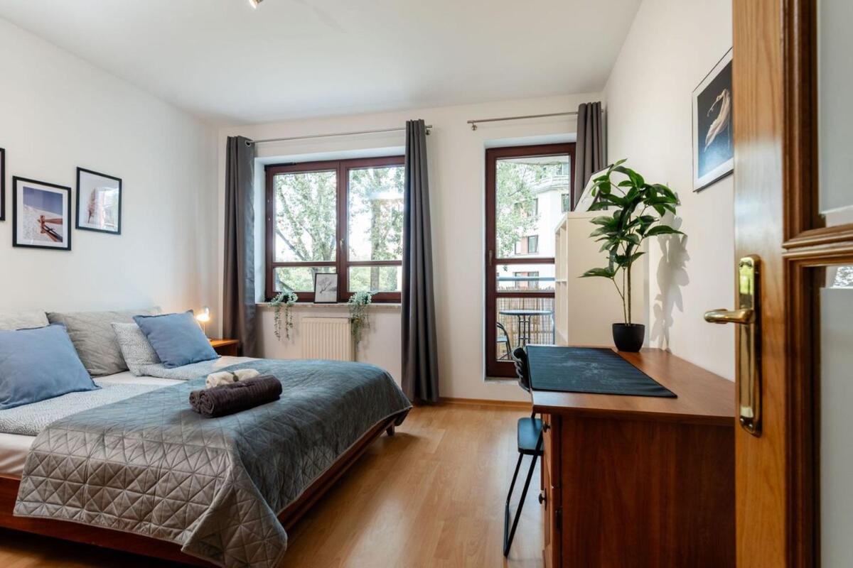 Apartment Superb Place To Live Saska Kepa Warschau